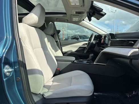 Used 2025 Toyota Camry XLE w/ Premium Plus Package image 26