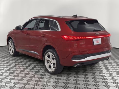 Used 2025 Audi Q5 Premium Plus AWD/4WD image 3