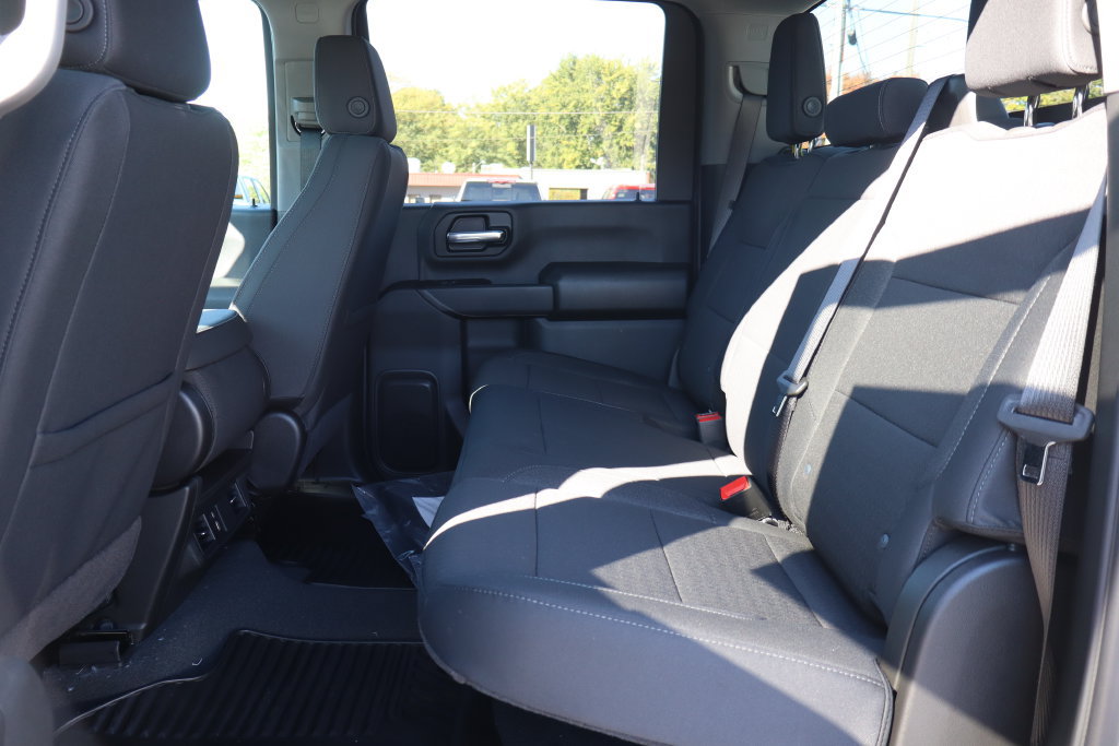 New 2026 Chevrolet Silverado 2500 Custom w/ Custom Value Package AWD/4WD image 17