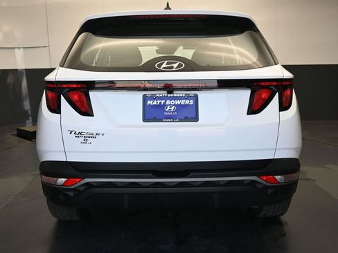 Used 2024 Hyundai Tucson SE image 16