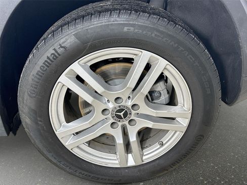 Certified 2023 Mercedes-Benz GLA 250 4MATIC w/ Premium Package image 8