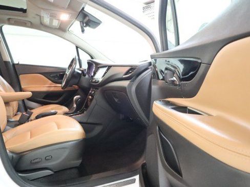 Used 2019 Buick Encore Essence w/ Safety Package II AWD/4WD image 10