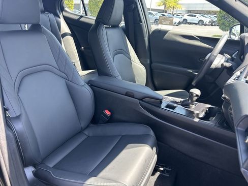 Used 2024 Lexus UX 250h FWD image 16