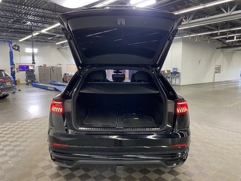 Used 2021 Audi Q8 Premium Plus image 9