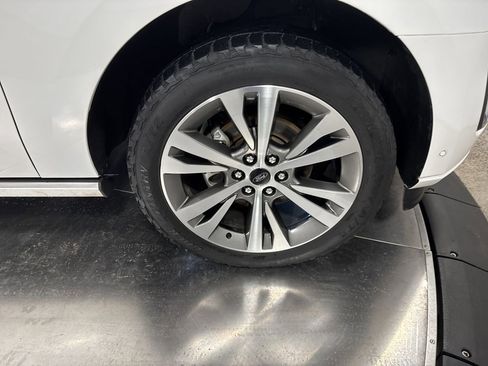 Used 2020 Ford Expedition Platinum image 14