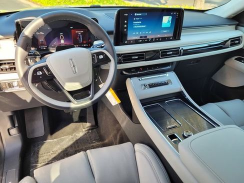 New 2026 Lincoln Aviator Reserve AWD/4WD image 12