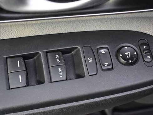 Used 2019 Honda CR-V EX image 20