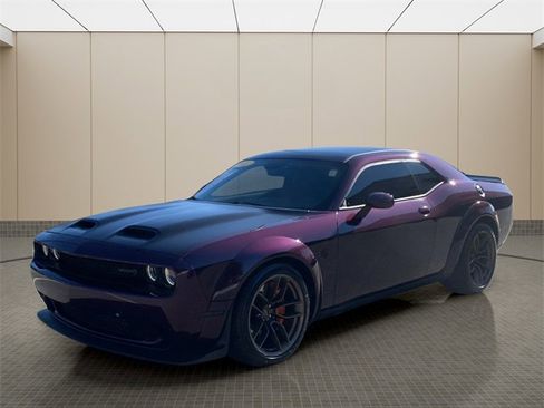 Used 2022 Dodge Challenger SRT Hellcat image 1