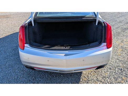 Used 2017 Cadillac XTS Luxury image 13