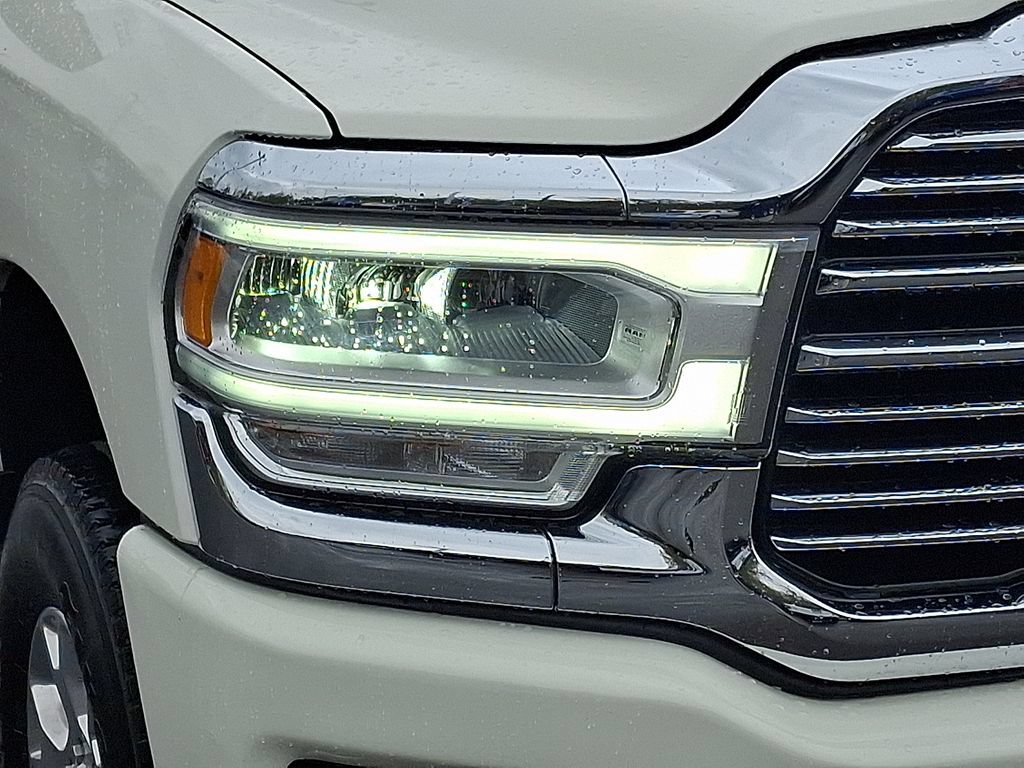 Used 2024 RAM 3500 Laramie AWD/4WD image 10