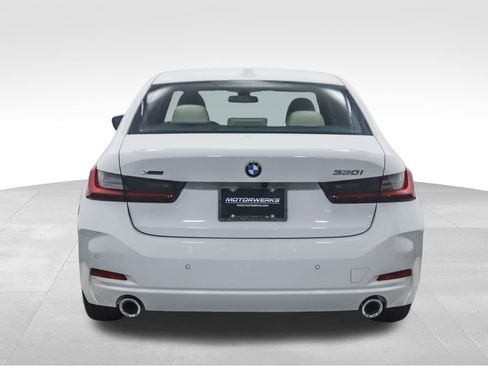 Used 2025 BMW 330i xDrive Sedan w/ Convenience Package image 5