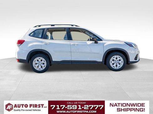 Used 2022 Subaru Forester image 2