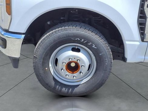 New 2024 Ford F350 XL w/ XL Chrome Package image 9