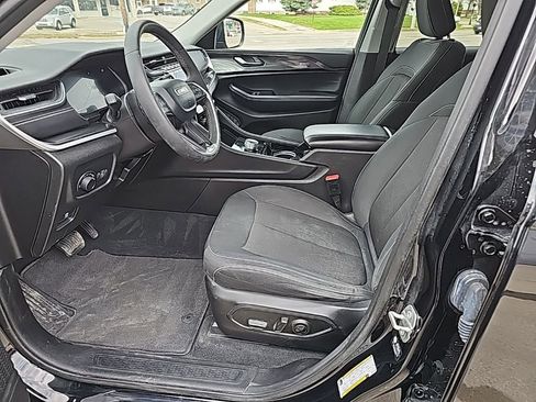 Certified 2023 Jeep Grand Cherokee L Laredo w/ Luxury Tech Group I image 13