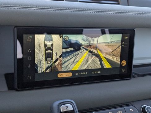 Used 2023 Land Rover Defender 110 S image 14