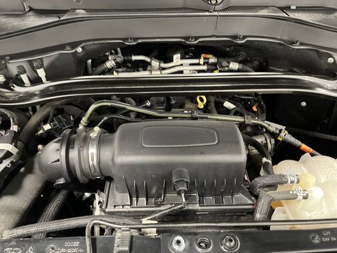 Used 2023 Ford Explorer ST-Line image 39