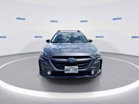Used 2023 Subaru Outback Premium AWD/4WD image 3
