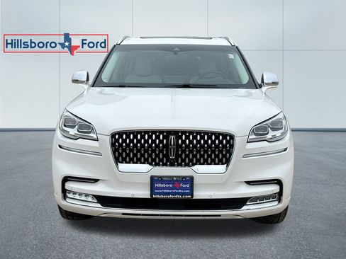 Used 2020 Lincoln Aviator Black Label w/ Dynamic Handling Package image 2