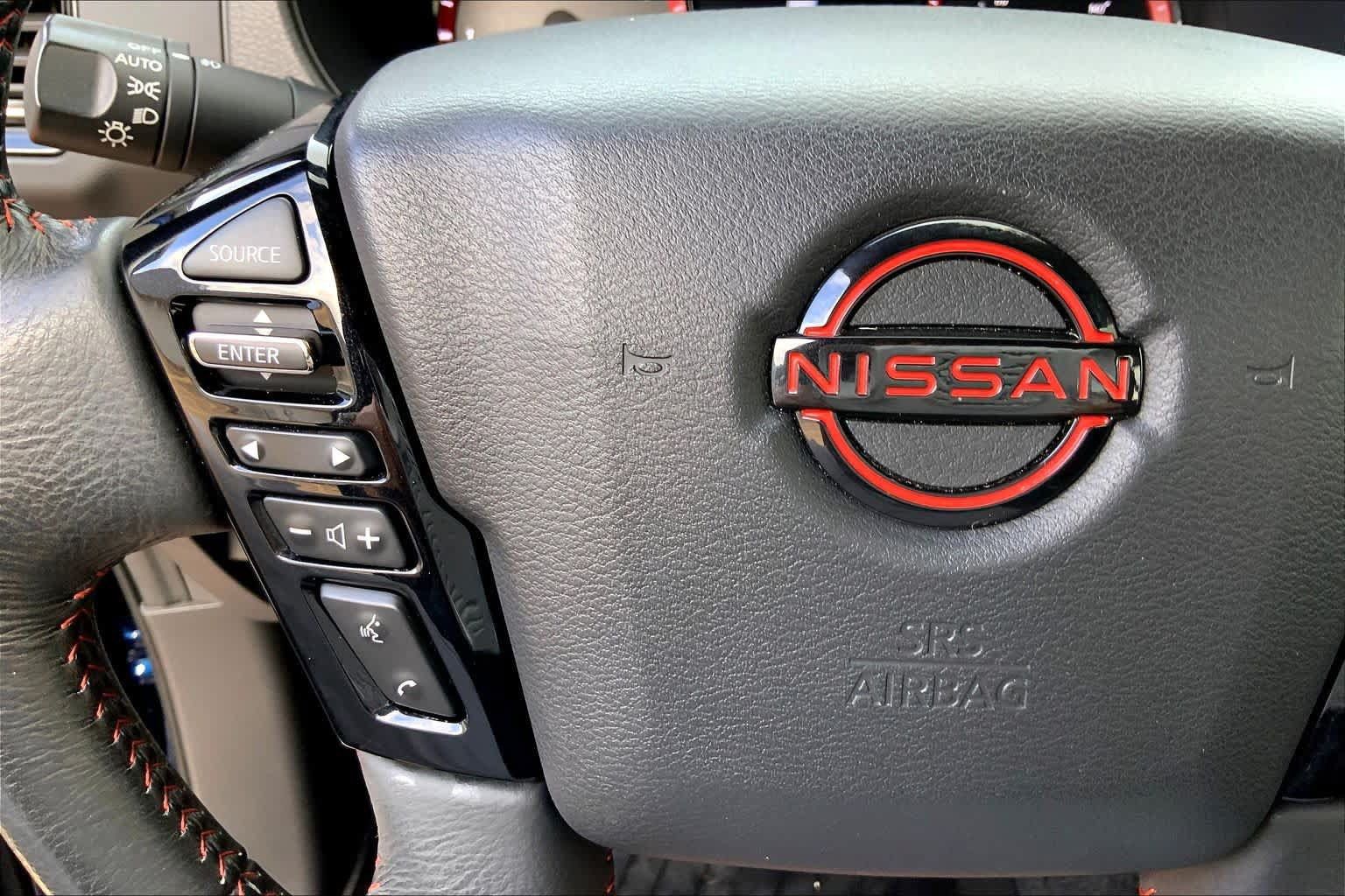 Used 2023 Nissan Frontier PRO-4X w/ Technology Package AWD/4WD image 23