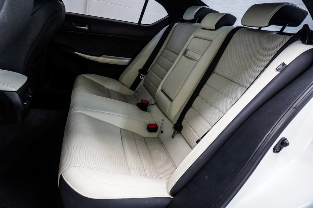 Used 2022 Lexus IS 350 F Sport RWD image 8