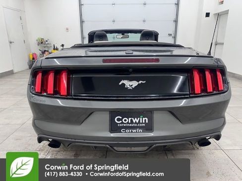 Used 2016 Ford Mustang Premium image 4