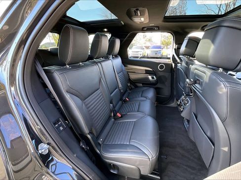 New 2026 Land Rover Discovery Limited Edition image 27