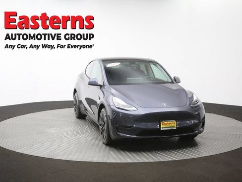 Used 2023 Tesla Model Y Long Range AWD/4WD image 44