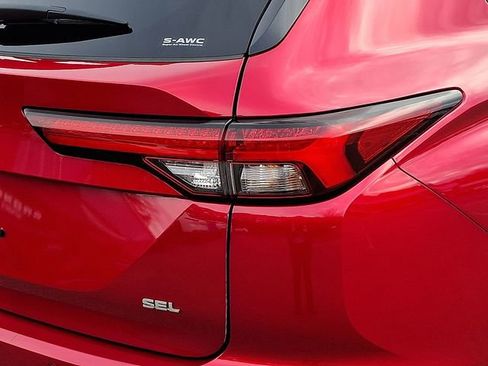 Used 2022 Mitsubishi Outlander SEL image 12