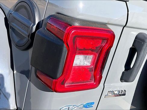 Used 2021 Jeep Wrangler Unlimited Sahara w/ Safety Group image 27