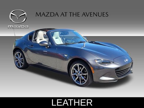 Used 2021 MAZDA MX-5 Miata RF Grand Touring image 3