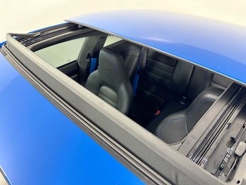 Used 2024 Porsche 911 Carrera image 23