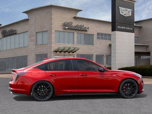 New 2026 Cadillac CT5 V image 5