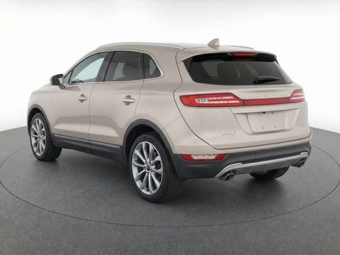 Used 2017 Lincoln MKC Select FWD image 3