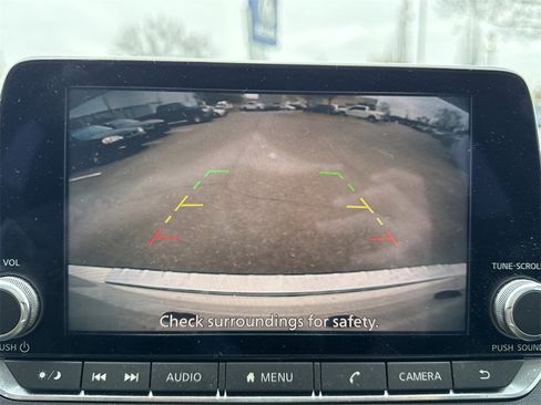 Used 2022 Nissan Altima 2.5 SR w/ Midnight Edition Package image 18