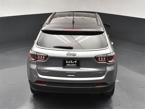 Used 2022 Jeep Compass Limited image 44