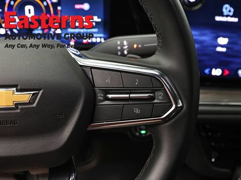 Used 2025 Chevrolet Tahoe LT AWD/4WD image 16