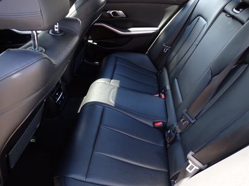 Used 2019 BMW 330i xDrive Sedan w/ Premium Package AWD/4WD image 8