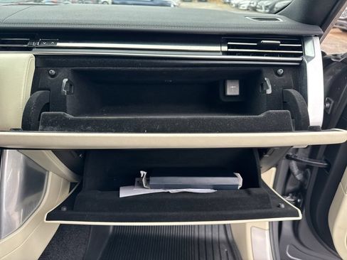 Used 2024 Land Rover Range Rover Long Wheelbase SE AWD/4WD image 22