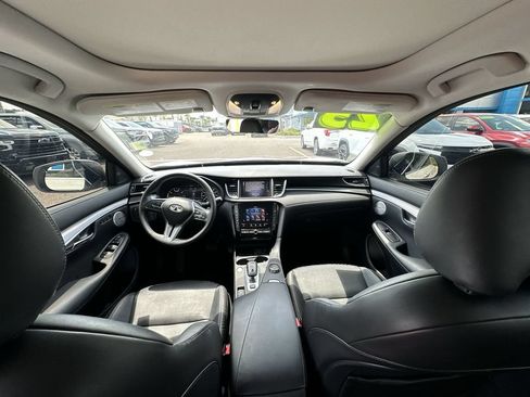 Used 2023 INFINITI QX50 Luxe FWD image 18