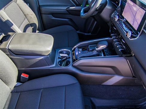 New 2026 GMC Canyon Elevation w/ Convenience Package image 15