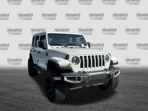 Used 2019 Jeep Wrangler Unlimited Sahara AWD/4WD image 2