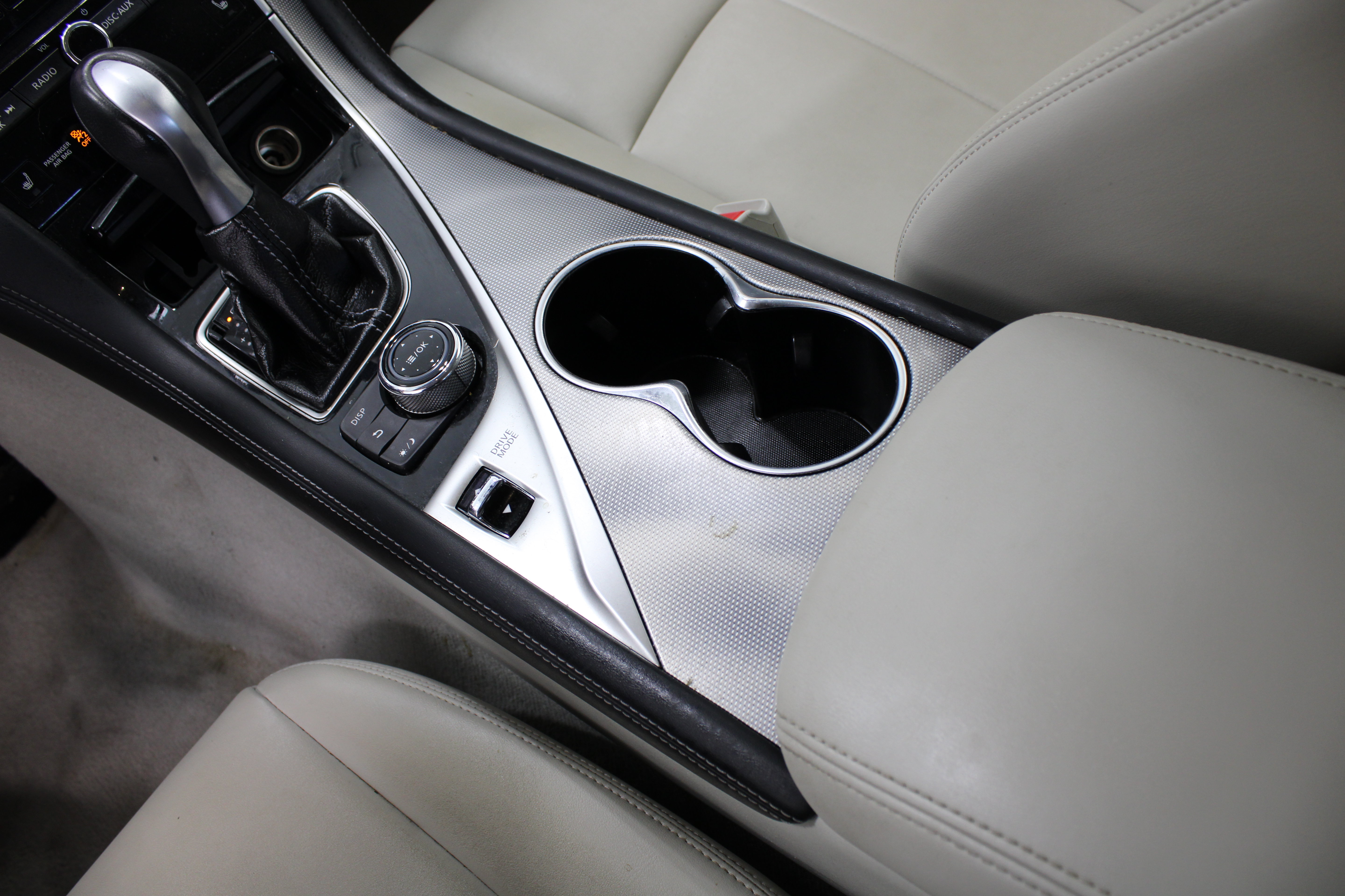 Used 2015 INFINITI Q50 Premium AWD/4WD image 17
