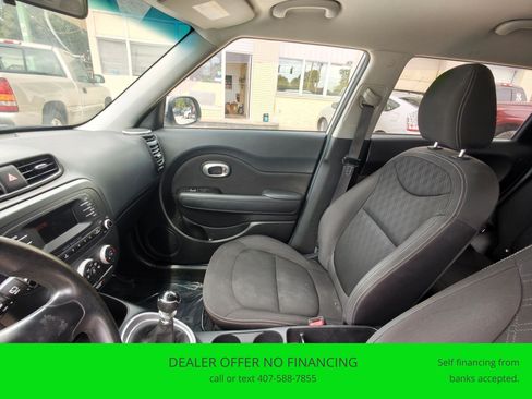 Used 2016 Kia Soul FWD image 10