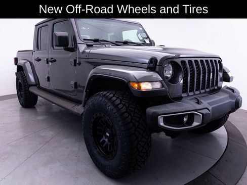 Used 2021 Jeep Gladiator Sport AWD/4WD image 9