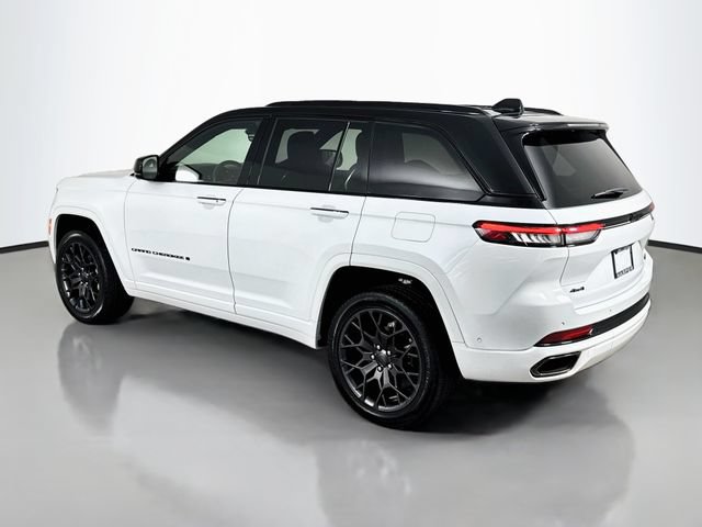 Used 2025 Jeep Grand Cherokee Summit w/ Obsidian Package AWD/4WD image 10