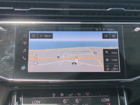 Used 2019 Audi Q8 Premium Plus AWD/4WD image 22