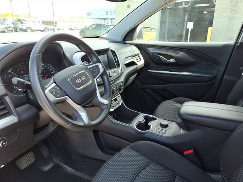 Used 2024 GMC Terrain SLE w/ Driver Convenience Package AWD/4WD image 9