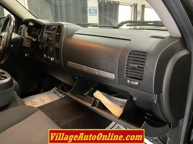 Used 2013 Chevrolet Silverado 1500 LT AWD/4WD image 36