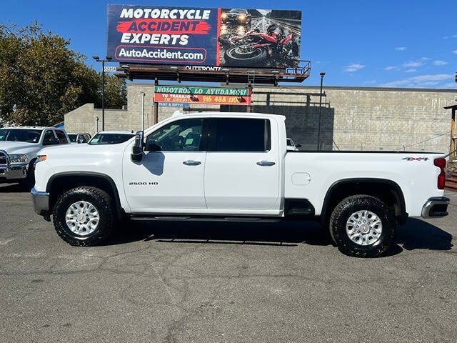 Used 2021 Chevrolet Silverado 2500 LTZ AWD/4WD image 5