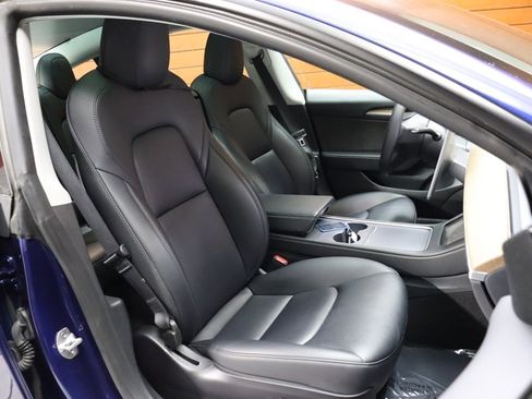 Used 2023 Tesla Model 3 Standard Range image 52